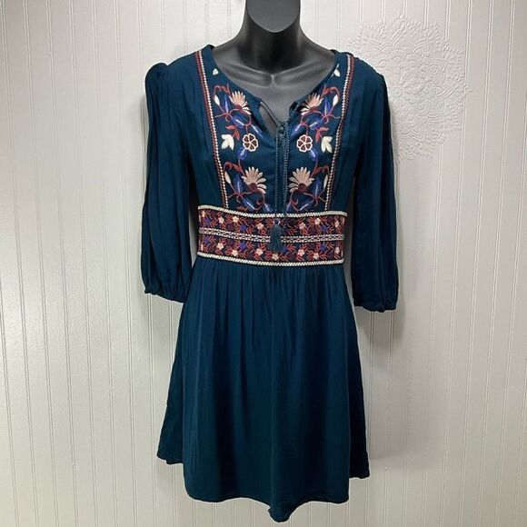 FRANCESCA’S Blue Rain Boho Embroidered Dress - Picture 1 of 5